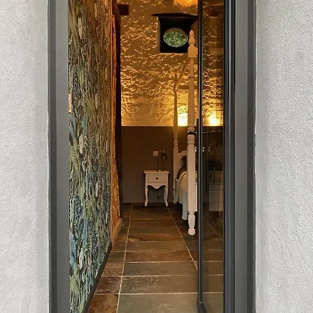 Avec Terrasse Dans Mas Historique Cevenol * Saint-Paul-la-Coste